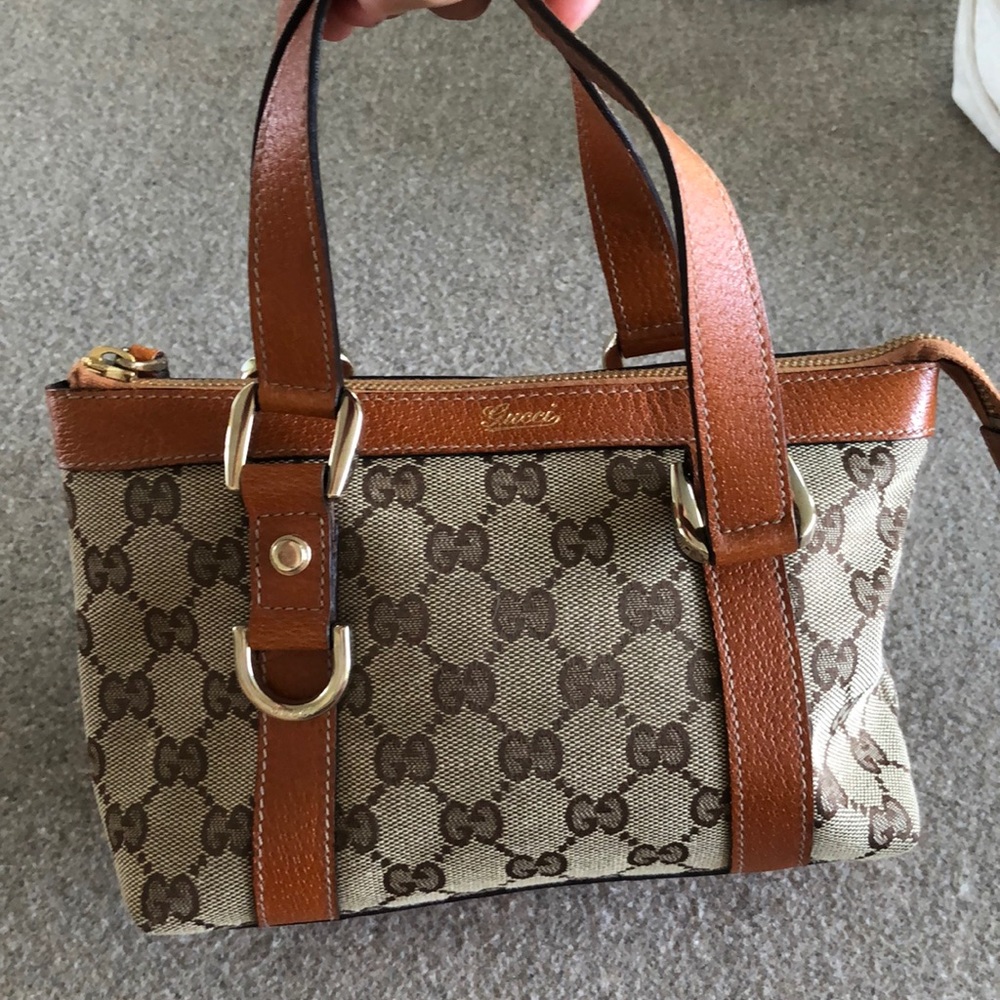 Gucci hand purse